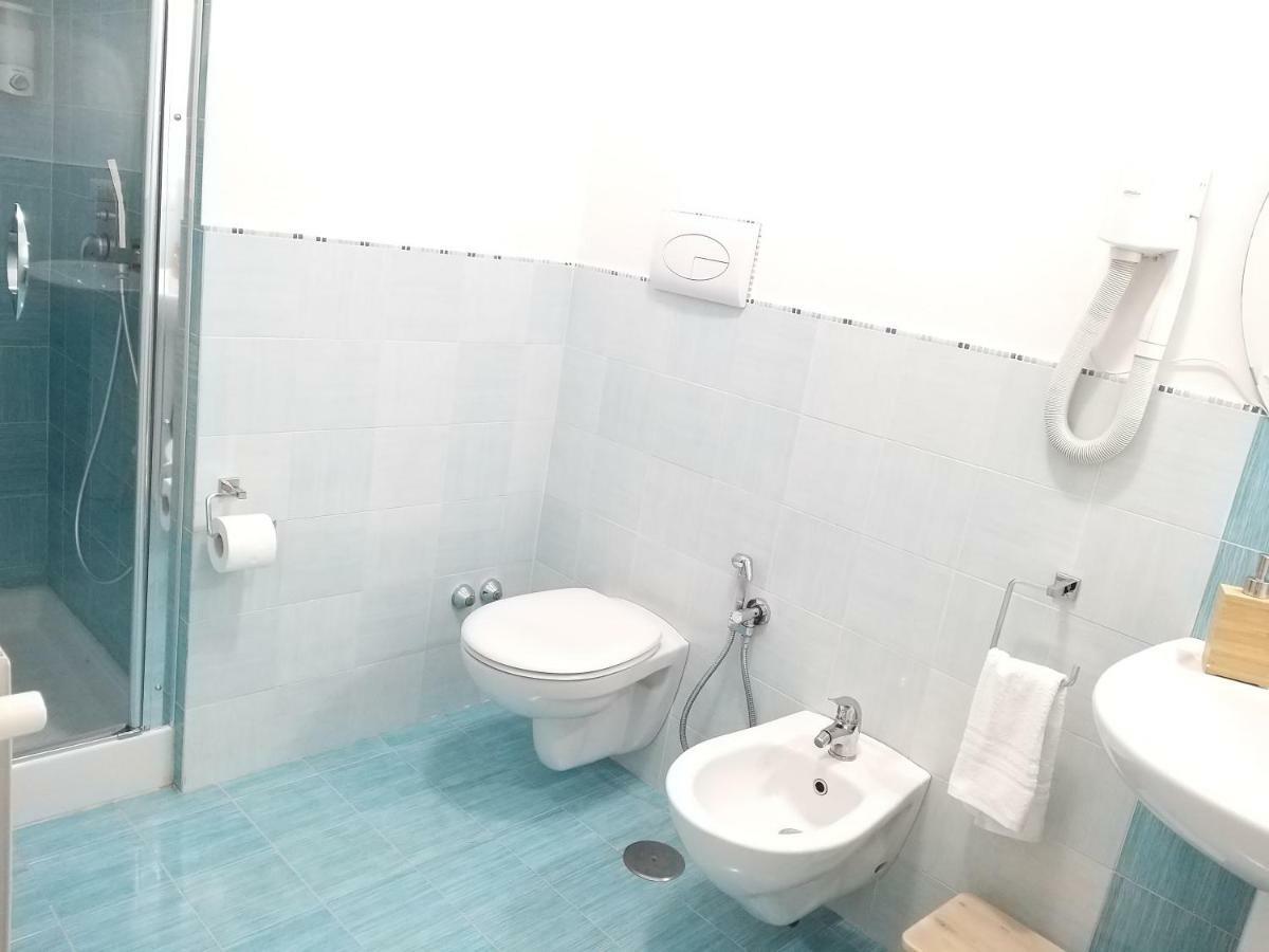 Vomerooms Napoli Eksteriør billede