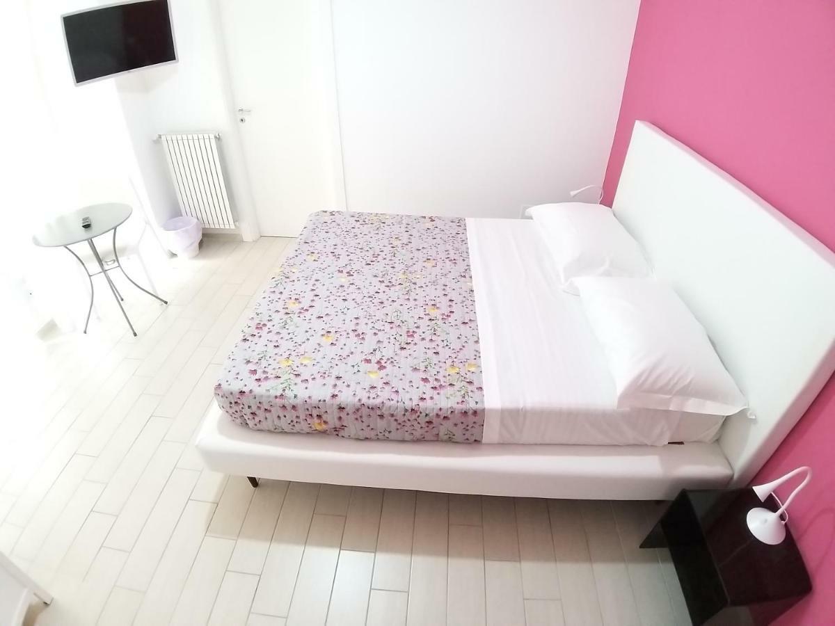 Vomerooms Napoli Eksteriør billede